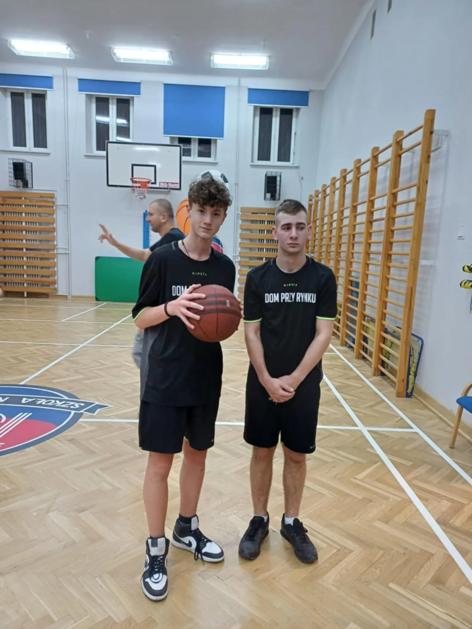 Mikołajkowy Turniej Dwójek Koszykarskich