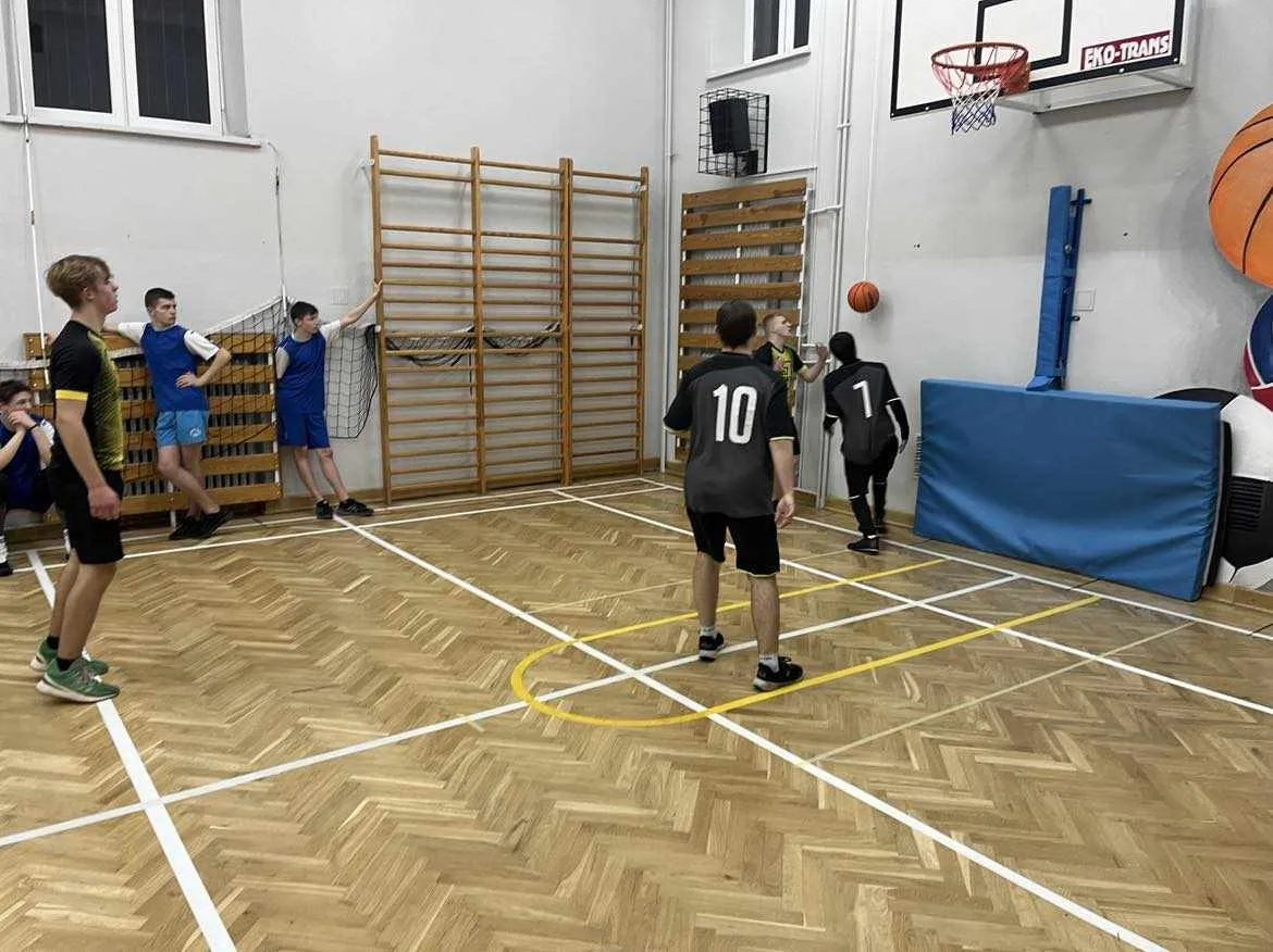 Mikołajkowy Turniej Dwójek Koszykarskich