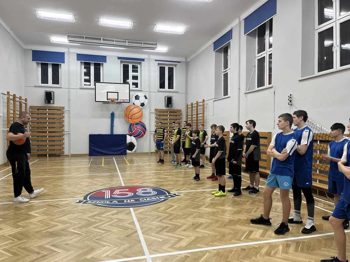 Mikołajkowy Turniej Dwójek Koszykarskich